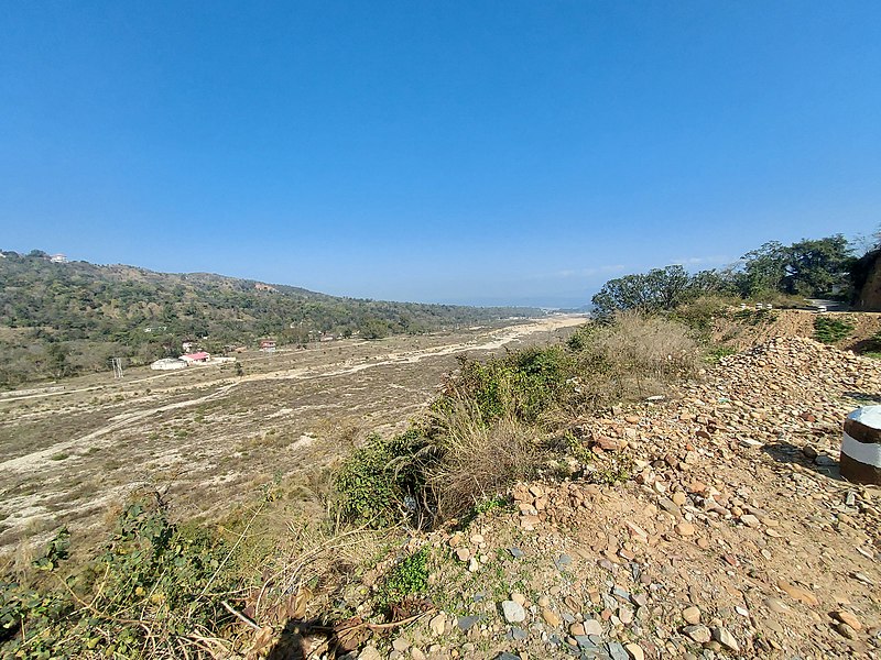 File:A dry stream with Shivalik mountain range in background in Himachal Pradesh.jpg