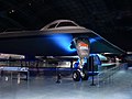 Макет B-2 построенный для статических испытаний в Национальном музее ВВС США на территории военно-воздушной базы «Райт-Паттерсон» (Дейтон, Огайо).