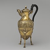 Ibric de cafea; 1797-1809; argint aurit; înălțime: 33,3 cm; Muzeul Metropolitan de Artă (New York)