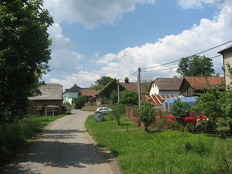 File:Úhořilka.jpg