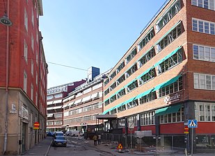 Kvarteret sett från Hudiksvallsgatan med f.d. Industricentralen längst bort.