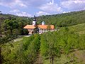 Le monastère de Kuveždin.