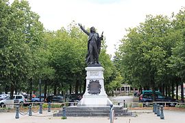 La statue de Rouget de Lisle à Lons-le-Saunier.