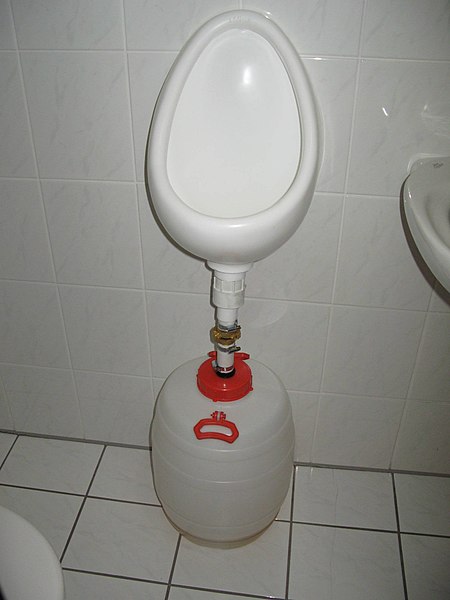 File:Portable waterless urinal (3330968431).jpg