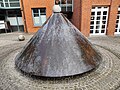 Wasserskulptur von Victor Bonato am Alten Rathaus