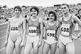 Bundesarchiv Bild 183-1989-0805-027, Gateshead, Leichtathletik-Europapokalfinale, DDR (retuschiert).jpg