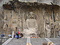 Buddha et bodhisattva monumentaux des grottes de Longmen, VIIIe siècle.