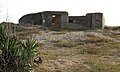 Blockhaus sur la dune littorale au sud de Soulac-sur-Mer en Gironde.