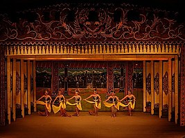 Opening of wayang wong performance, usually showing traditional Javanese dance