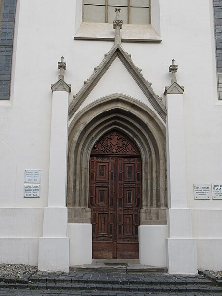 File:Monastery Church in Sighișoara 02.jpg