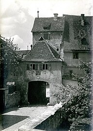 Mittleres Stadttor von aussen, a old photograph