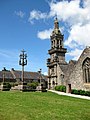 La chapelle de Sainte-Marie-du-Ménez-Hom et le calvaire 1.