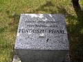 Plac Przyjaźni - kamień Phare