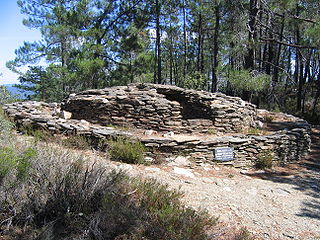 Dolmen du Ronc Traoucat (Gard).