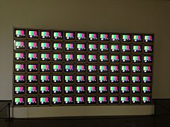 Videoinstalación de Nam June Paik