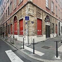 Galerie Vrais Rêves (Lyon) à l'angle avec la rue du Pavillon (avril 2023).jpg