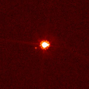 Eris und ihr Mond Dysnomia, fotografiert vom Hubble-Weltraumteleskop