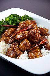 General Tso's chicken (chicken and spicy sauce)