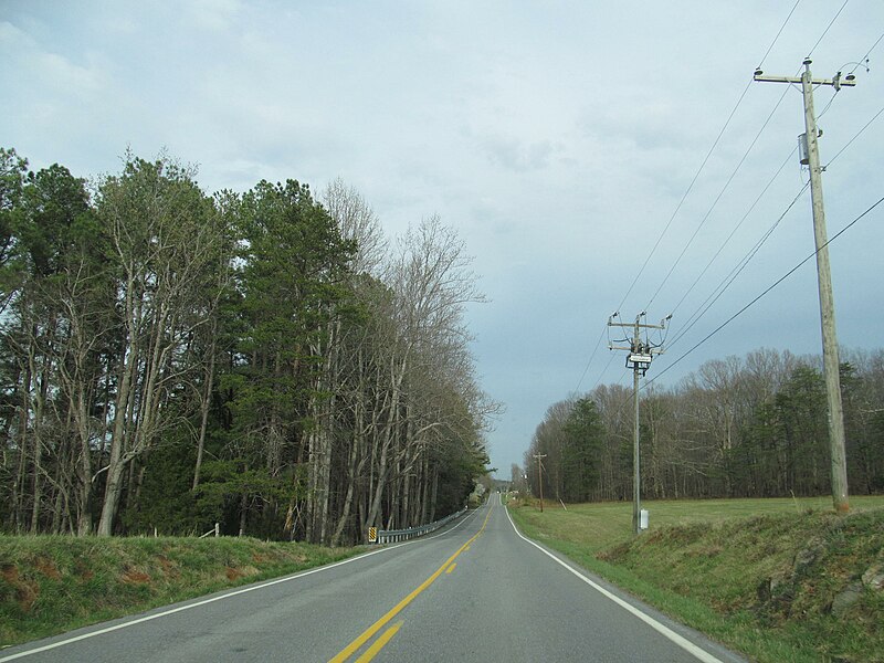 File:Virginia State Route 24 - 14185591941.jpg