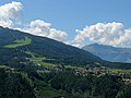 Le bourg vu depuis l'est.