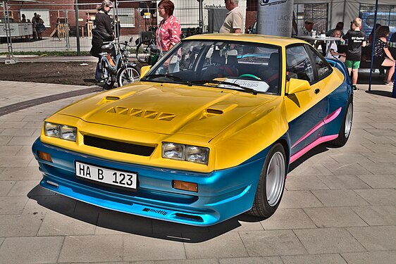 Blue and yellow Opel Manta B GSi (Til Schweiger replica)