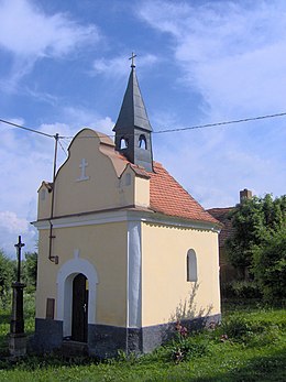 Krty-Hradec-chapel.jpg