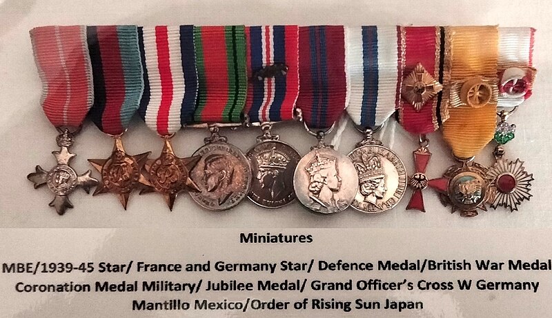 File:Sir Edward Heath, miniature medals.jpg