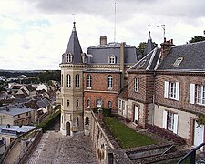 德勒城堡（法語：Château de Dreux）