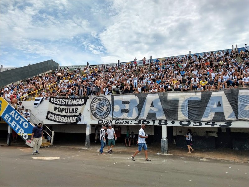 File:Barra Brava Batalhão Alvinegro.jpg