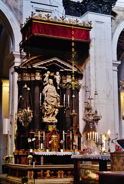 File:Milano Santuario di Santa Maria dei Miracoli presso San Celso Innen Chor Nebenaltar 1.jpg