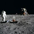 Apollo 11 Erste bemannte Mondlandung und erste Proben vom Mond auf die Erde gebracht (1969)