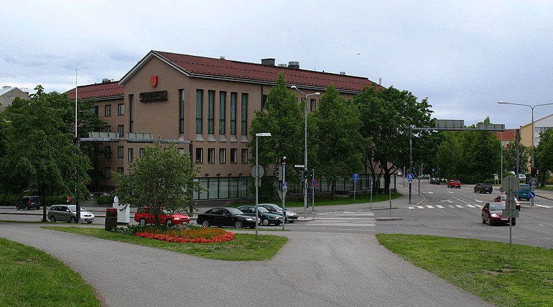 File:Jyvaskylan maalaiskunnan kunnantalo.jpg