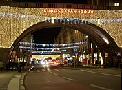 Mot öst med "Kungsgatan 100 år" på Malmskillnadsbron 2011.