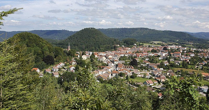 File:Bruyères-Vosges-17 (cropped).jpg