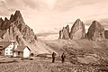 Tre Cime dal rifugio Locatelli.jpg1 776 × 1 184; 913 KB