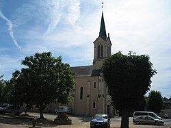 Skyline of Lury-sur-Arnon