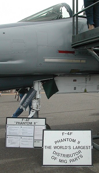 File:F-4 parts distribution.jpg