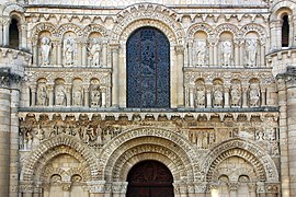 Detalle de la fachada de Notre-Dame la Grande de Poitiers (segundo cuarto del siglo XII)