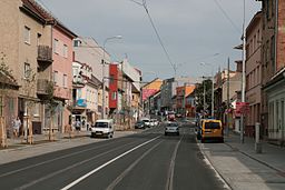 První třetina Horovy ulice, pohled od Žabovřeské k Burianovu náměstí