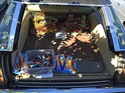 1971 Buick Estate with clamshell tailgate retracted