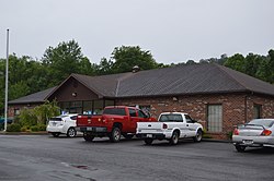 Town hall and post office in 2017