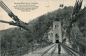 Vue ancienne du Viaduc des Rochers Noirs avec Le « nœud central » des suspensions.