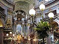 Intérieur empreint de théâtralité de l'église Saint-Pierre de Vienne (Autriche)