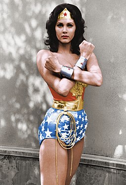 Ihmenainen (Lynda Carter)