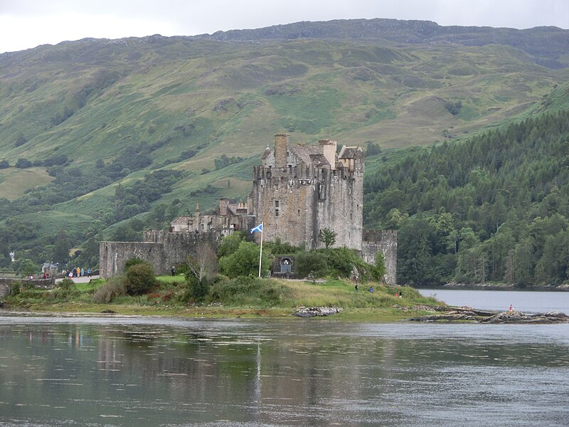 File:Eilean Donan 1.JPG