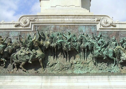 Vista frontal do painel com a obra "Independência ou Morte" de Pedro Américo.