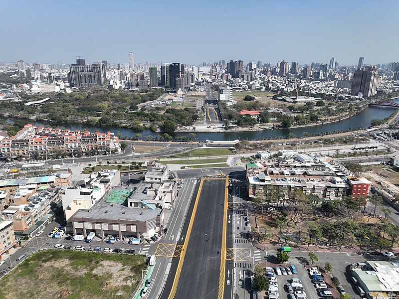 File:Kaohsiung Cityscape 2024.jpg