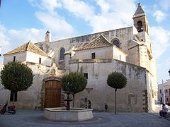 Español: Fachada del evangelio de la parroquia de la O.