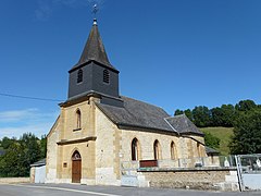 L'église et son cimetière.