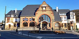 Voorzijde stationsgebouw